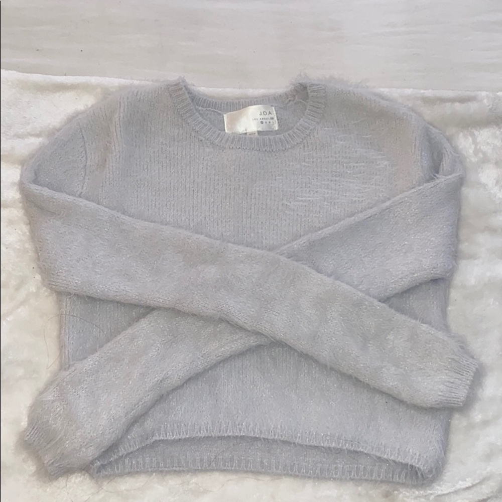 Fuzzy slightly cropped sweater! Size XS